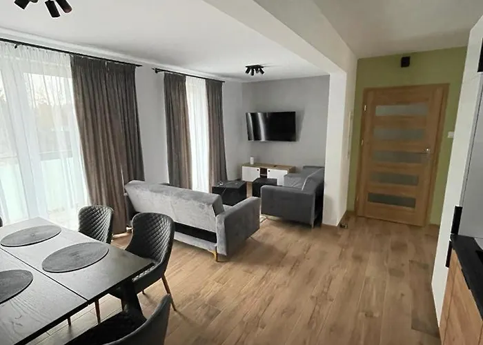 Szary 14/2 * Starogard Gdański